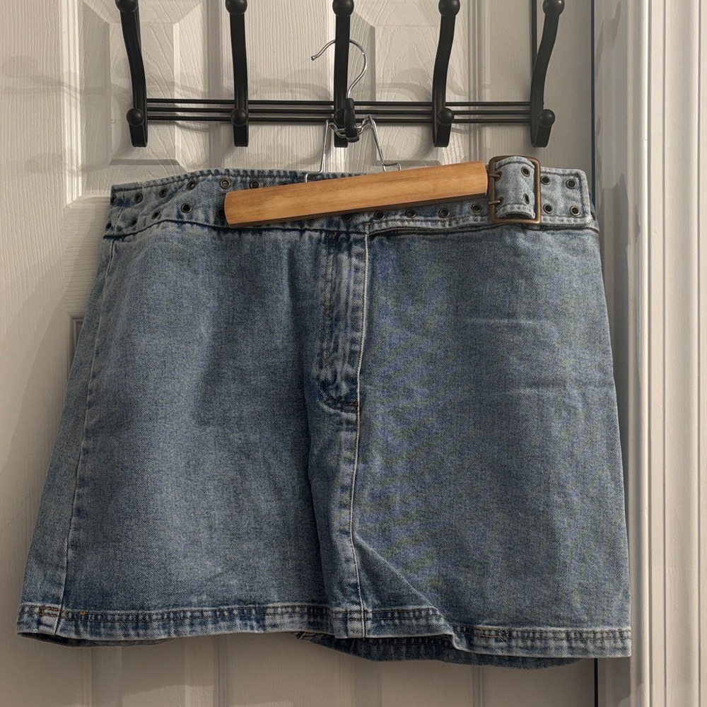 Classic Blue Denim Mini Skirt with Belt